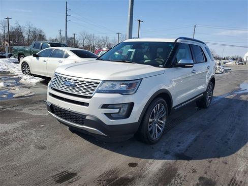 Used 2016 Ford Explorer Platinum image 2