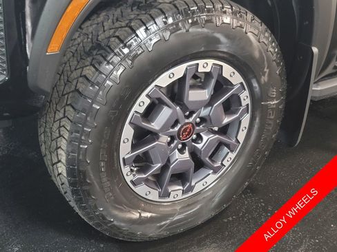 New 2026 Nissan Frontier PRO-4X w/ Pro-4x Convenience Package image 7