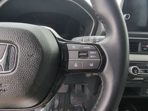 Used 2023 Honda Pilot EX-L image 16