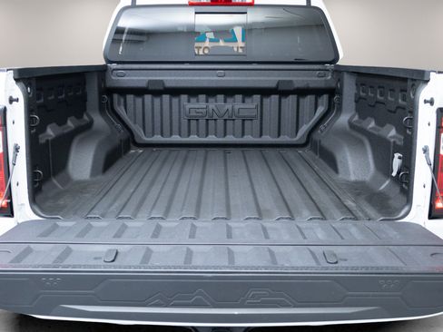Certified 2023 GMC Canyon AT4 w/ AT4 Premium Package AWD/4WD image 28