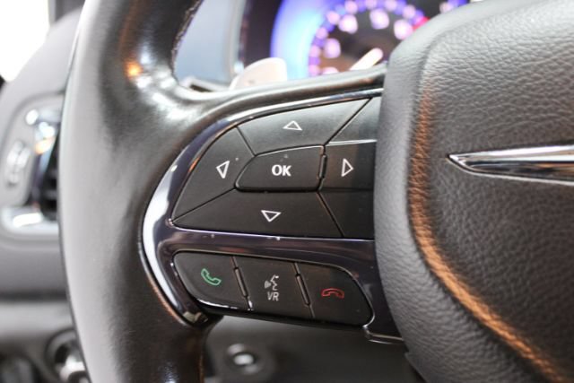 Used 2015 Chrysler 200 S w/ Comfort Group FWD image 16