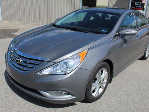 Used 2013 Hyundai Sonata Limited FWD image 4