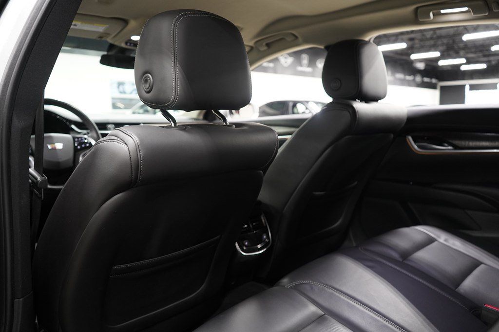 Used 2018 Cadillac XTS Luxury FWD image 18