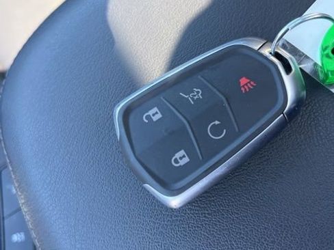 Used 2025 Cadillac XT5 Premium Luxury image 40