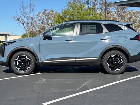 New 2026 Kia Sportage EX image 10