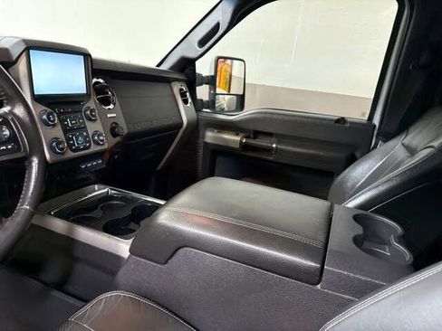 Used 2014 Ford F450 Lariat w/ Lariat Ultimate Package AWD/4WD image 20