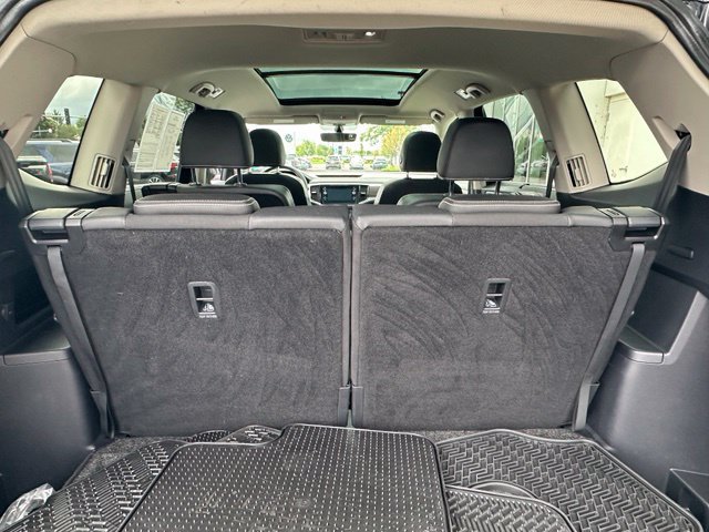 Certified 2023 Volkswagen Atlas SE w/ Panoramic Sunroof Package AWD/4WD image 16