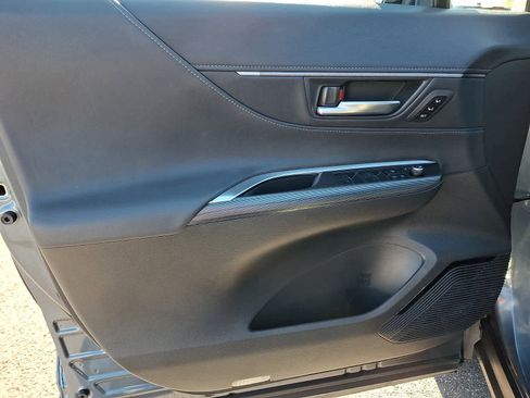 Certified 2024 Toyota Venza Limited image 14