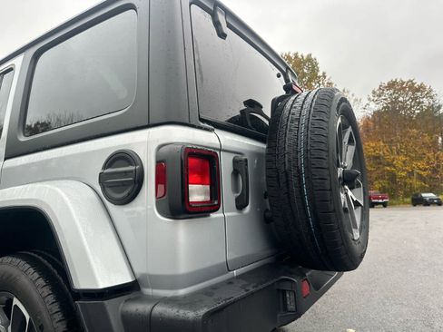 Used 2024 Jeep Wrangler Sport S w/ Convenience Group image 19