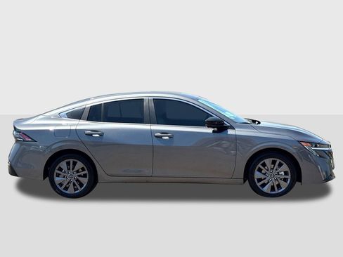 New 2026 Nissan Sentra SL FWD image 6