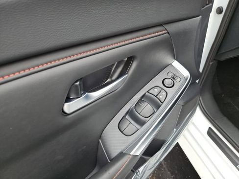 New 2025 Nissan Sentra SR image 25