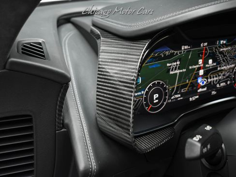 Used 2021 Audi R8 V10 performance w/ R8 Performance Design Package image 11
