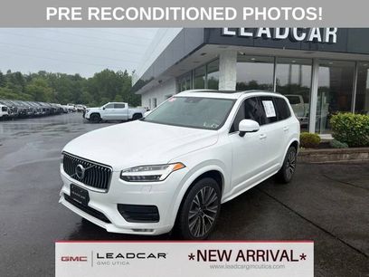 Used 2022 Volvo XC90 T5 Momentum w/ Climate Package