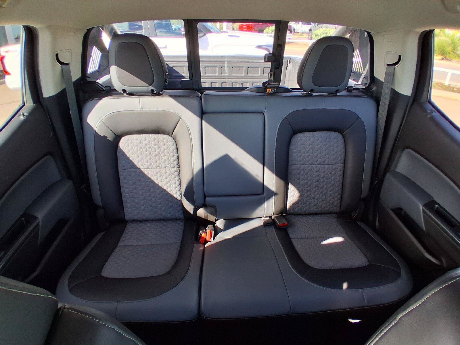 Used 2016 Chevrolet Colorado Z71 AWD/4WD image 32