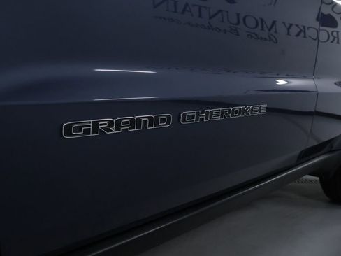 Used 2020 Jeep Grand Cherokee Limited image 10