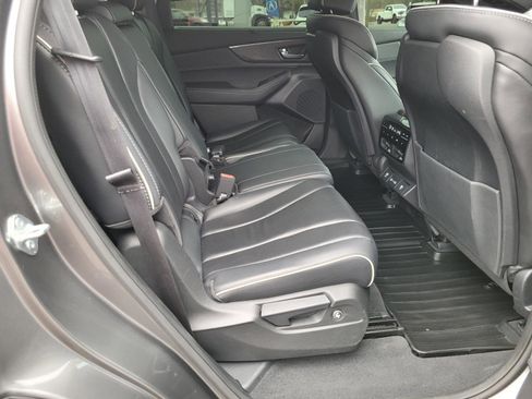 Used 2023 Acura MDX SH-AWD w/ Advance Package image 18