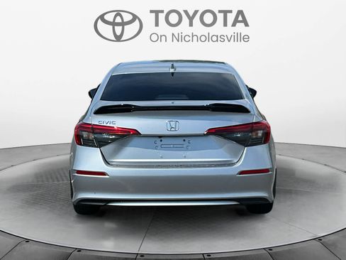 Used 2024 Honda Civic LX image 4