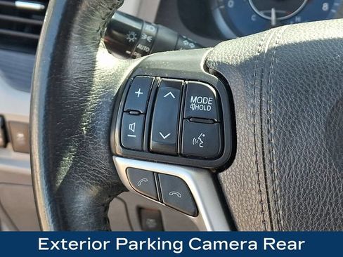 Used 2020 Toyota Sienna XLE Premium AWD/4WD image 7