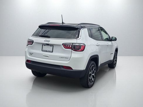 Used 2025 Jeep Compass Limited AWD/4WD image 5