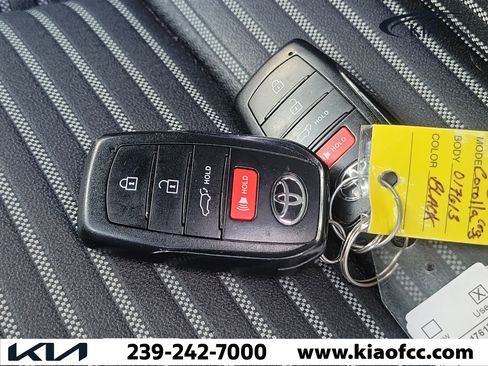 Used 2024 Toyota Corolla Cross AWD Hybrid w/ Convenience Package image 30