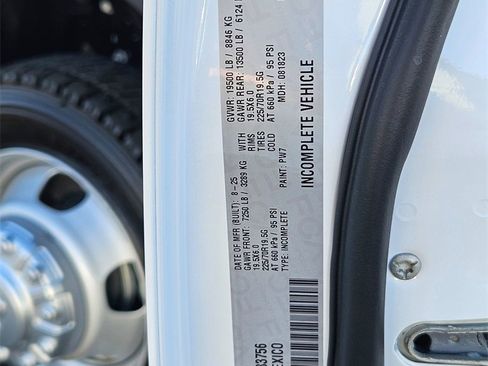 New 2026 RAM 5500 Tradesman w/ Chrome Appearance Group image 38