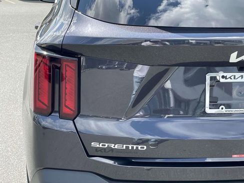 Certified 2026 Kia Sorento LX image 10