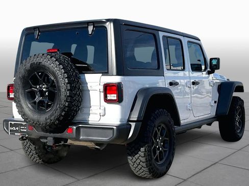 Used 2024 Jeep Wrangler Willys image 12