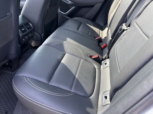 Used 2024 Jaguar E-PACE R-Dynamic SE image 32