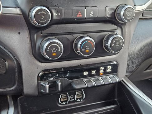 Used 2022 RAM 3500 Big Horn w/ Night Edition AWD/4WD image 21