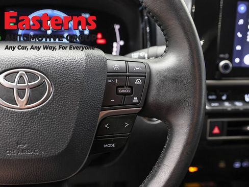Used 2025 Toyota Camry LE w/ Convenience Package FWD image 16