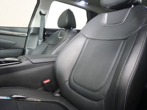 Used 2022 Hyundai Tucson Limited image 10