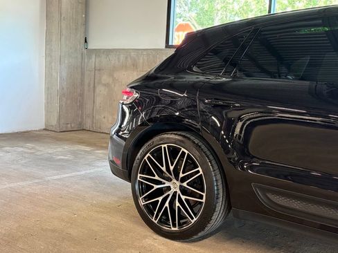 Used 2024 Porsche Macan S AWD/4WD image 10