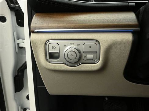 Certified 2025 Mercedes-Benz GLS 450 GLS 450 image 18