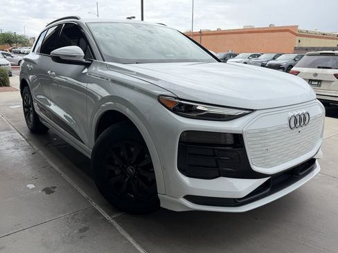 Used 2025 Audi Q6 e-tron Premium RWD image 6