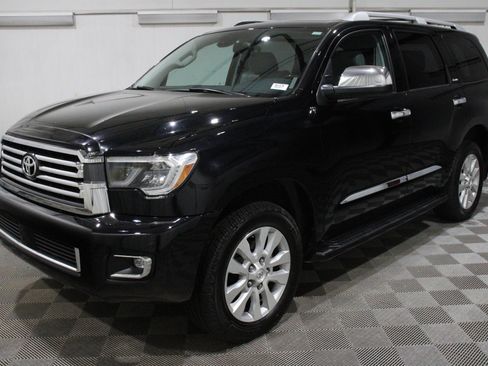 Used 2019 Toyota Sequoia Platinum AWD/4WD image 41