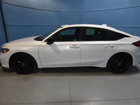 Used 2025 Honda Civic Sport image 27