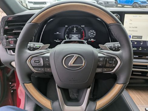 Used 2025 Lexus RX 350 AWD image 17