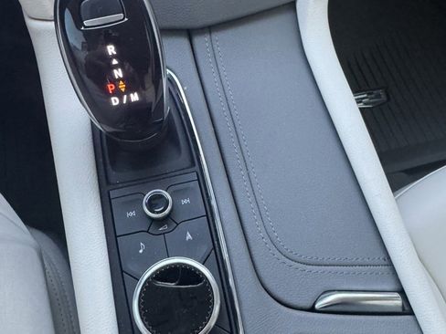 Certified 2024 Cadillac XT5 Premium Luxury w/ Technology Package image 9