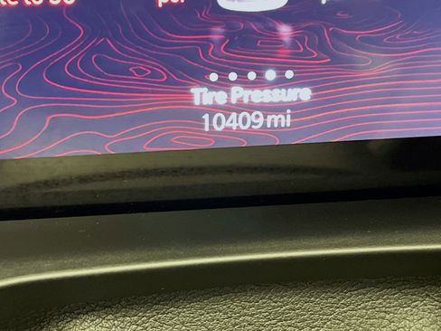 Used 2025 Jeep Grand Cherokee L Laredo image 8