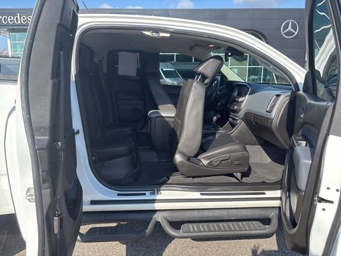 Used 2019 Chevrolet Colorado Z71 w/ LPO, Premium Interior Package image 22