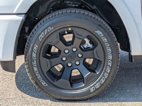 New 2026 RAM 1500 Big Horn AWD/4WD image 12