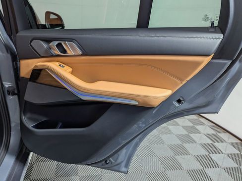 Certified 2024 BMW X5 xDrive40i w/ Premium Package image 45