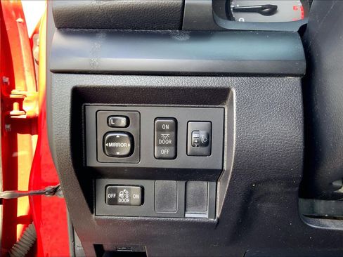 Used 2014 Toyota Tundra SR RWD image 33