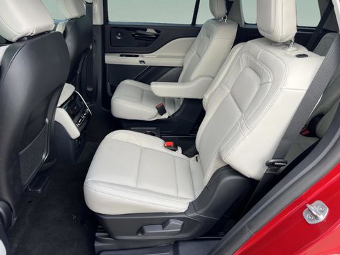 New 2025 Lincoln Aviator Reserve w/ Illumination Package RWD image 25