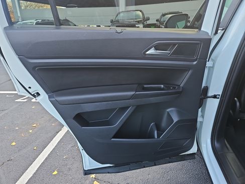 Certified 2021 Volkswagen Atlas SEL image 25