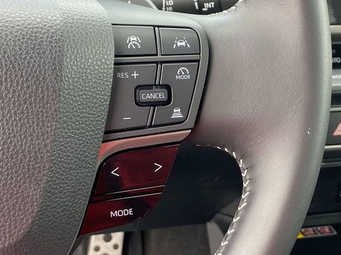 Used 2026 Toyota Camry SE FWD image 28