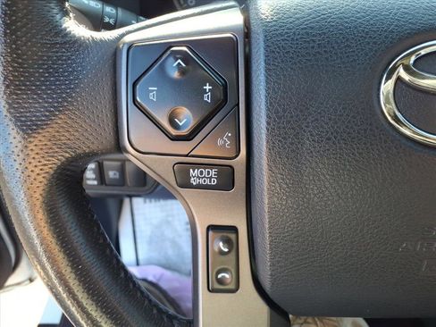 Used 2019 Toyota Tacoma SR5 image 19