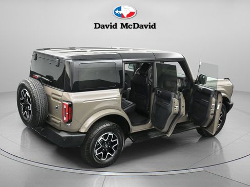 Used 2025 Ford Bronco Outer Banks image 18