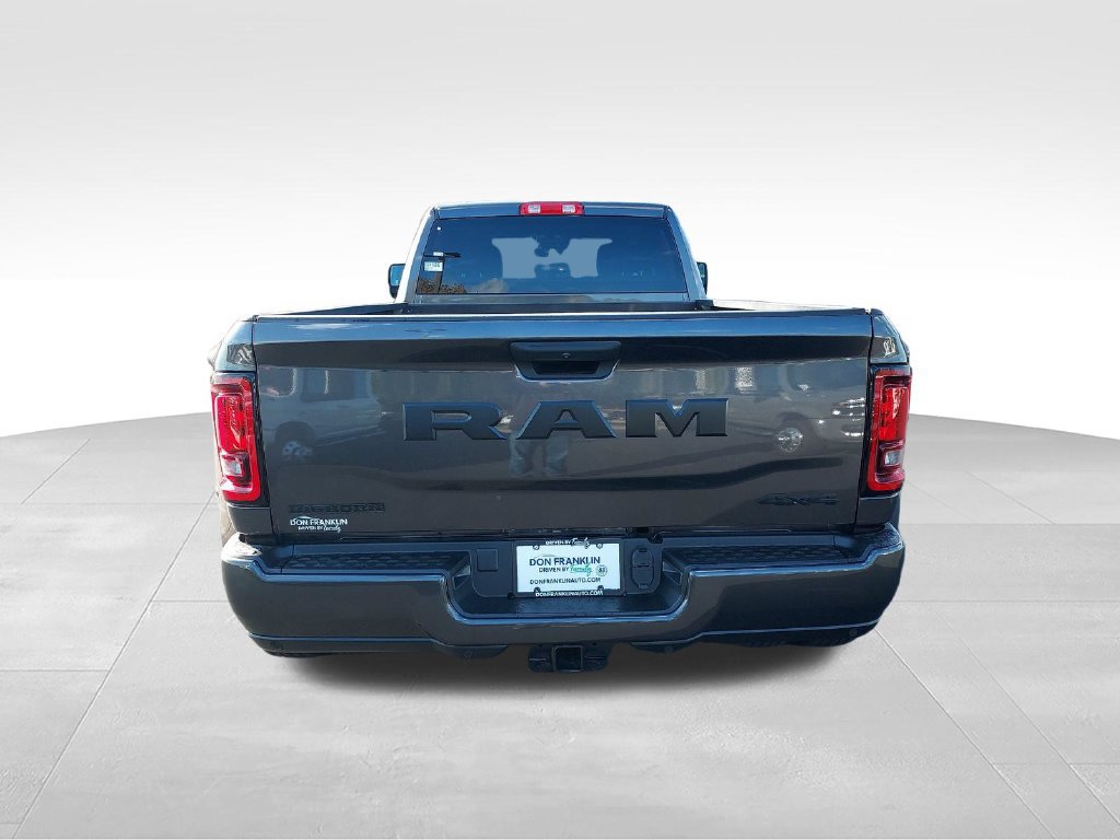 New 2027 RAM 3500 Big Horn w/ Night Edition AWD/4WD image 4
