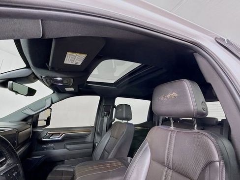 Used 2023 Chevrolet Silverado 1500 High Country w/ High Country Premium Package image 23